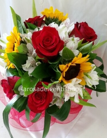 Bouquet di girasoli e fiori misti